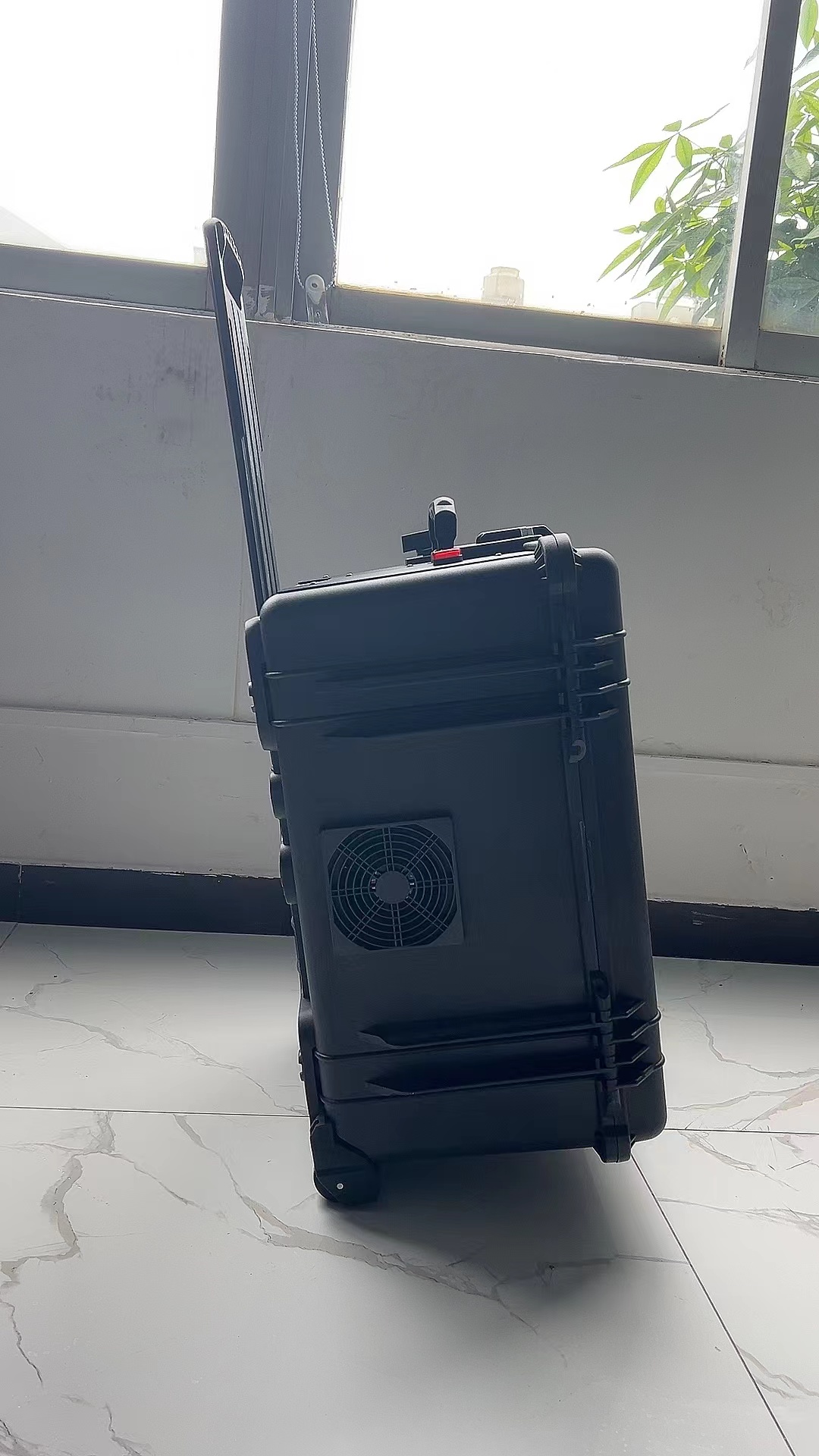 城固手拉箱型移动通信干扰器